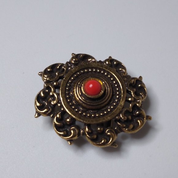 Vintage Decorative Small Metal Scarf Slide - Picture 2 of 12